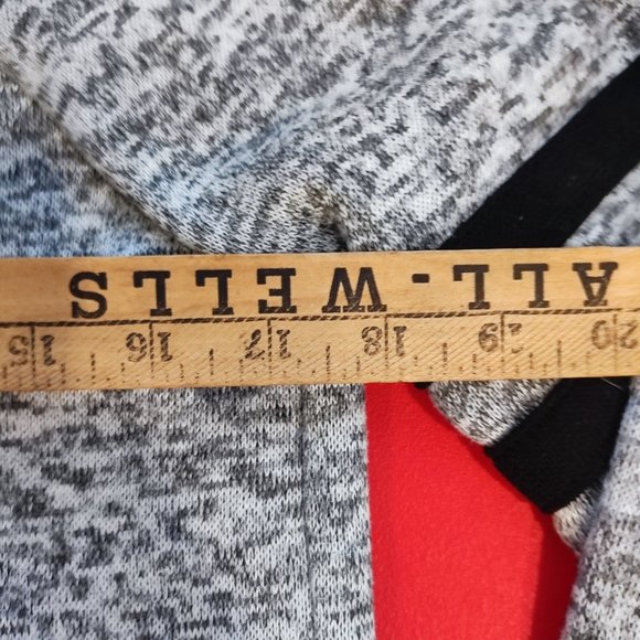 Ardene turtleneck sweater with kangaroo pocket women's size M - Picture 6 of 7